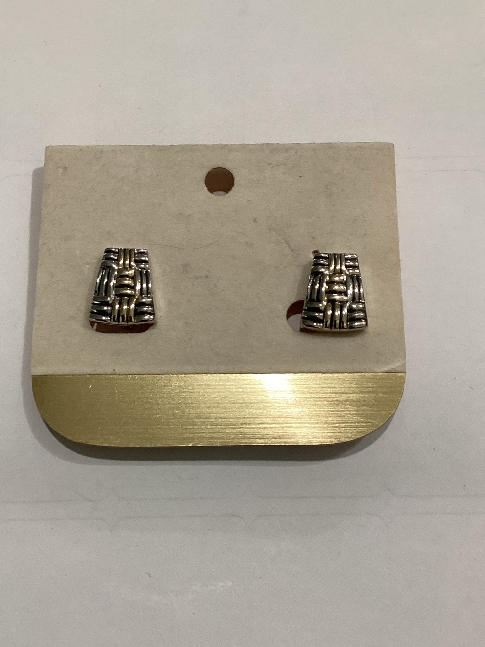 Textured Two-Tone Geometric clip‎ on Earrings
